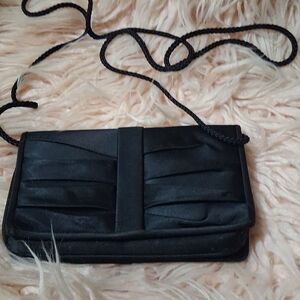 💫💫💫VINTAGE LA REGALE BLACK SMALL SATINY CROSSBODY EVENING CLUTCH